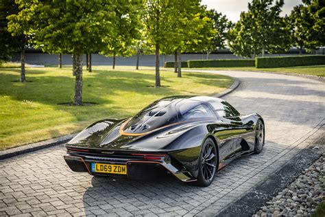 2020 mclaren speedtail review.